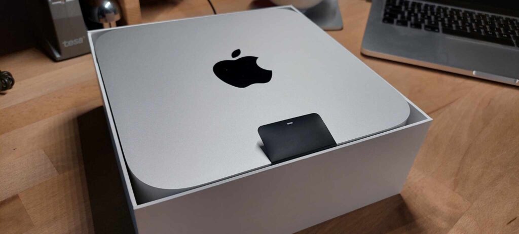 Der Mac Mini in der Schachtel